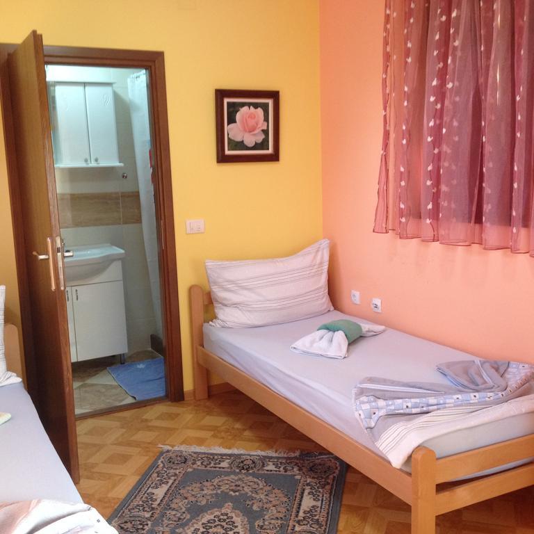 Guest House Rose Smederevska Palanka Extérieur photo